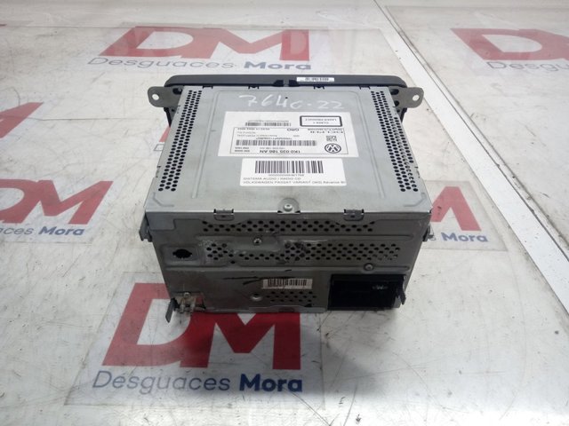Купити Магнітола Volkswagen Passat B7 365