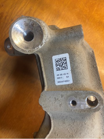  VAG 4M0505460D