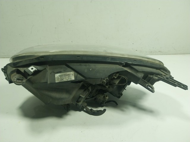 Права блок фара Renault (RVI) 260103365R