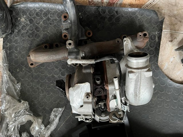 Купити 04L253056M VAG Турбіна