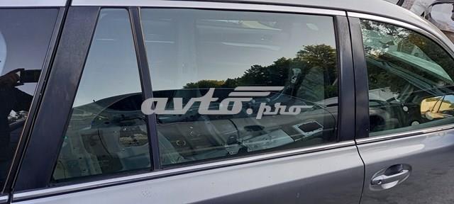 Двері задні, праві 60409AJ0609P Subaru
