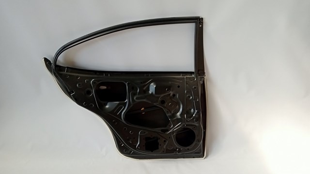 Купити 6700433220 Toyota Двері задні, ліві