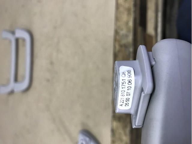  Mercedes A2218101751