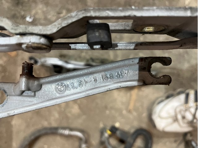  41518159397 BMW