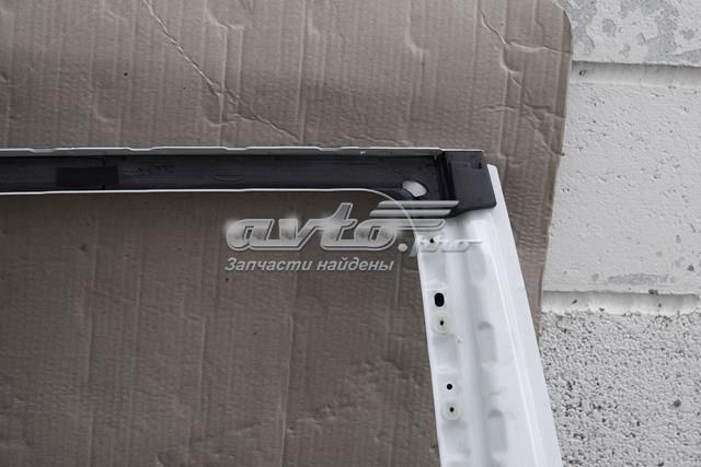 LR028556 Land Rover Двері пасажирські задні праві