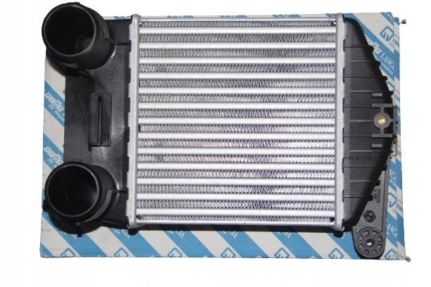 Купити 7738826 Fiat/Alfa/Lancia Радіатор интеркуллера