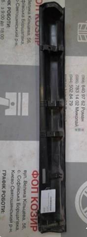 Купити 828715NA0A Nissan/Infiniti Молдинг задніх лівих дверей, нижній