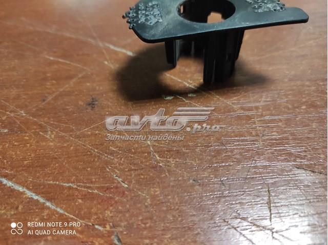  Tesla 108844700A