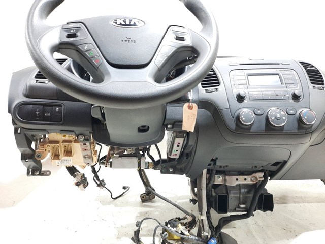 Торпедо Hyundai/Kia 84710A7020WK ціна, від 103.73 USD