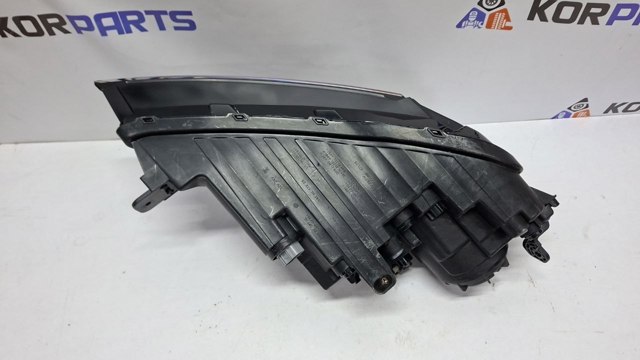 Купити 92102L1740 Hyundai/Kia Права блок фара
