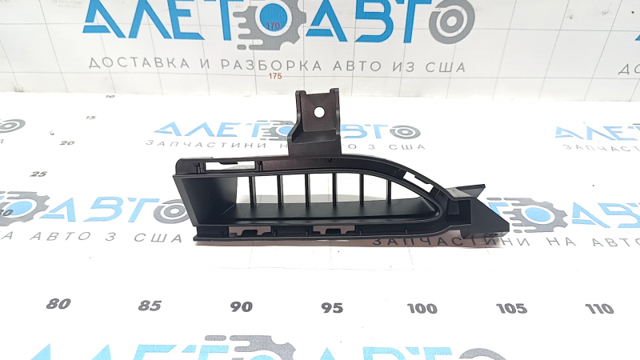 Решітка переднього бампера, права FPS FP5081916