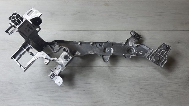 Купити 32396094 Volvo Супорт радіатора лівий/монтажна панель кріплення фар