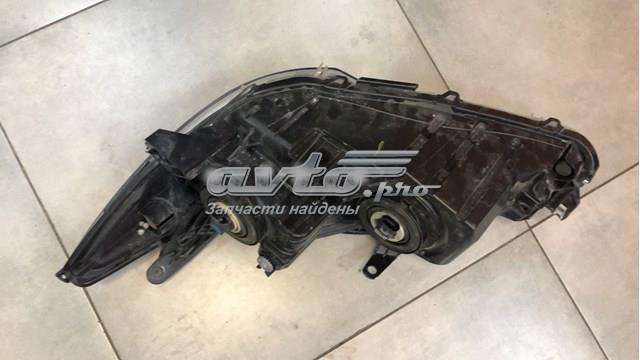 Фара права 8111006C70 Toyota