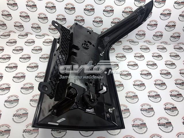 LR135422 Land Rover Задня ліва фара