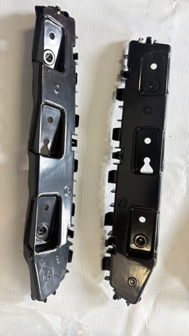 LJ6Z17D942C Ford Напрямна заднього бампера, права