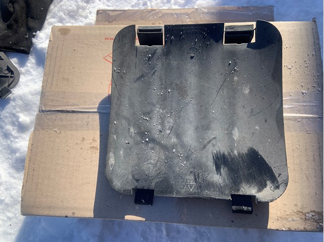 51717340199 BMW Лючок підкрилка переднього лівого