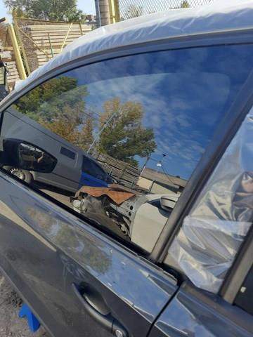  Скло передніх дверей, лівою Volkswagen Polo 