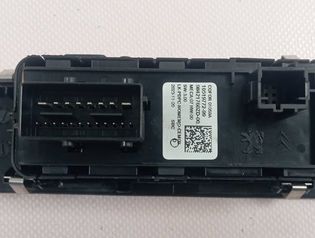 98421760ZD Peugeot/Citroen Кнопки переднього лівого склопід'ємника