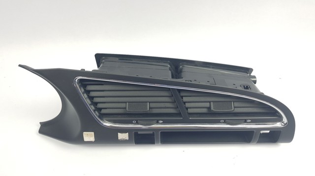 824751 Peugeot/Citroen Решітка повітропровода
