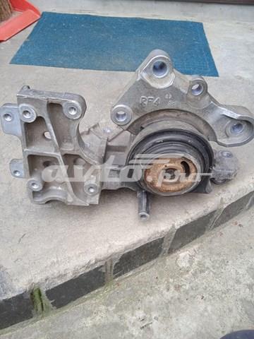Подушка (опора) двигуна, ліва Nissan/Infiniti 11220JG31B