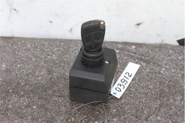 Комутатор системи запалювання Mercedes A2205450908 ціна, від 82.33 USD