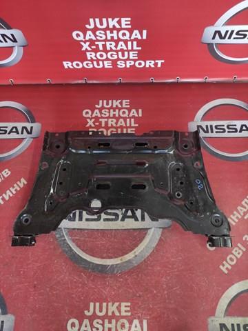 544017619R Nissan/Infiniti Передня балка