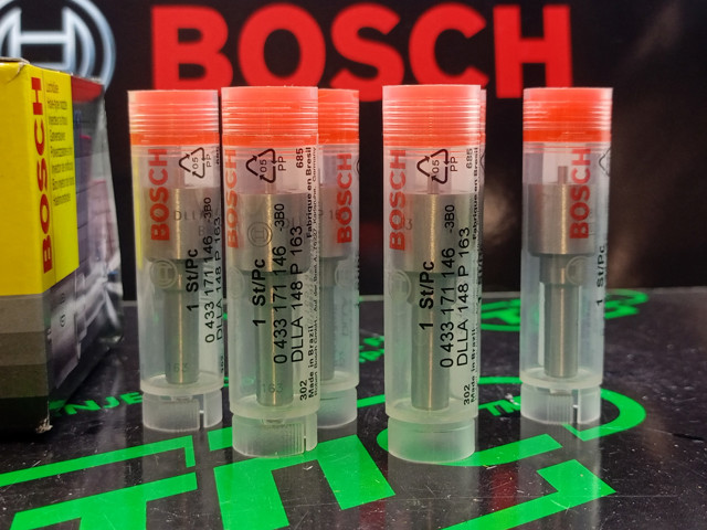 Розпилювач дизельної форсунки Bosch DLLA148P163