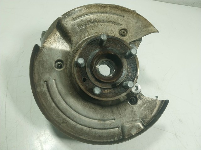 T4A1017 Jaguar Цапфа поворотна права