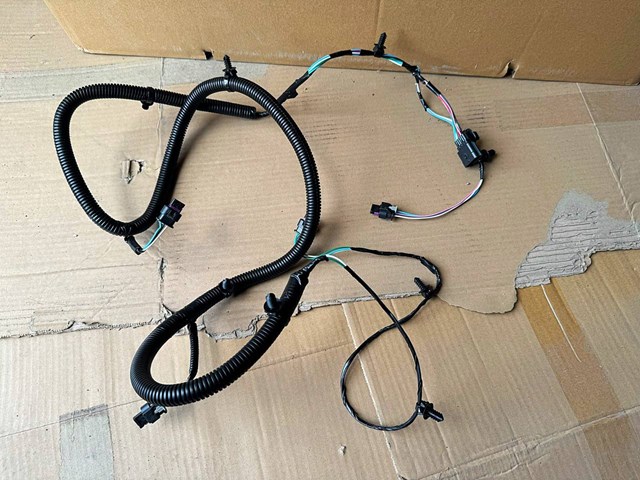 LR095100 Land Rover 