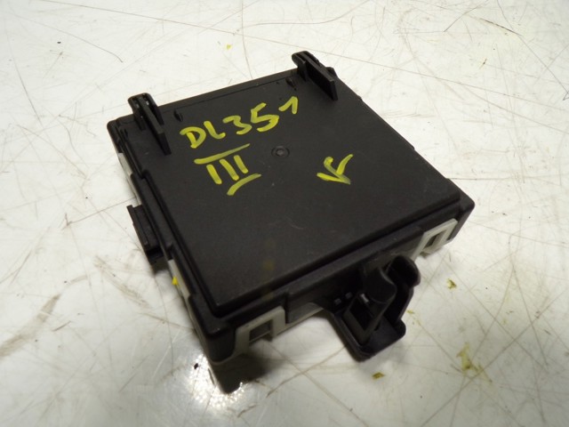 Купити A1679004211 Mercedes Блок комфорту передніх дверей