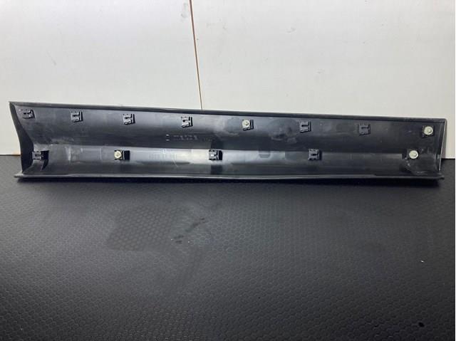 PMZ87002L Signeda Молдинг передніх лівих дверей