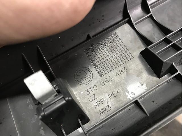 VAG 3T0863483 ціна, від 7.60 USD