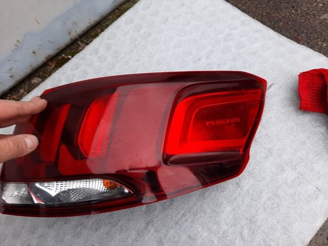 9817299580 Peugeot/Citroen Ліхтар задній правий