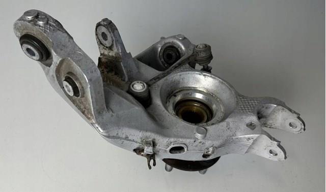 Цапфа - поворотний кулак задній, лівий LR079296 Land Rover