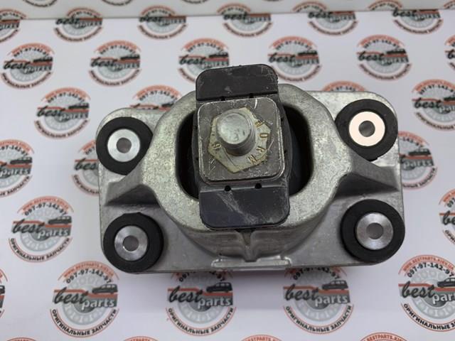 LR123908 Land Rover Ліва опора двигуна