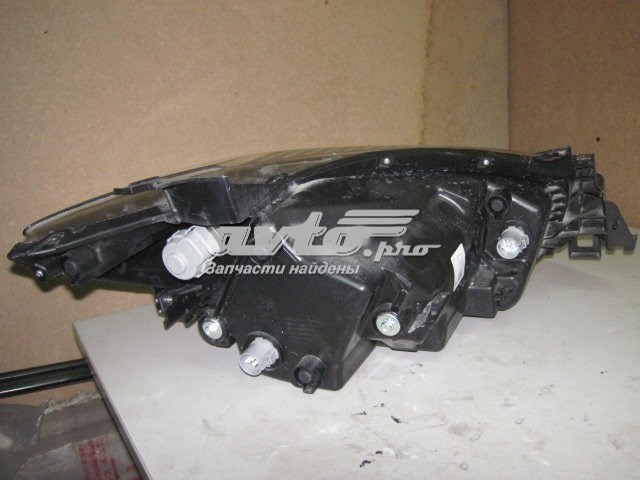 Фара Mazda KA1F51041H