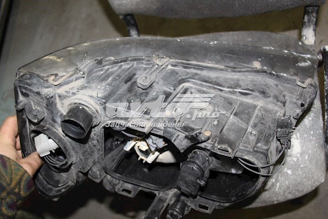 Основна фара - вставка Land Rover LR001560 ціна, від 69.62 USD