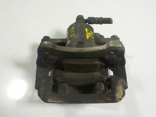4785048111 Toyota 