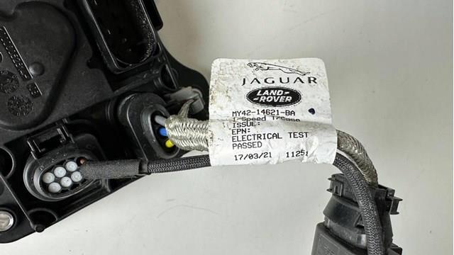 Купити LR160875 Land Rover 