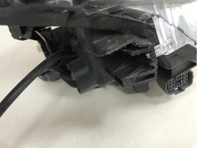 Фара правая Mazda BHR151030 ціна, від 228.04 USD