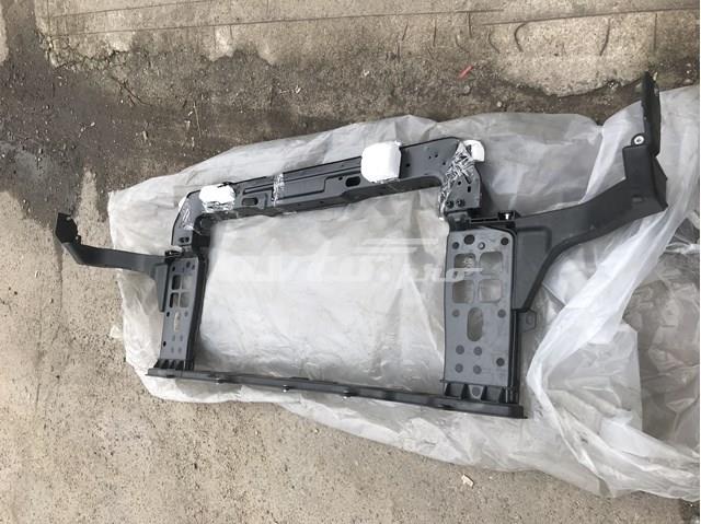 Рамка радіатора 641012V011 Hyundai/Kia