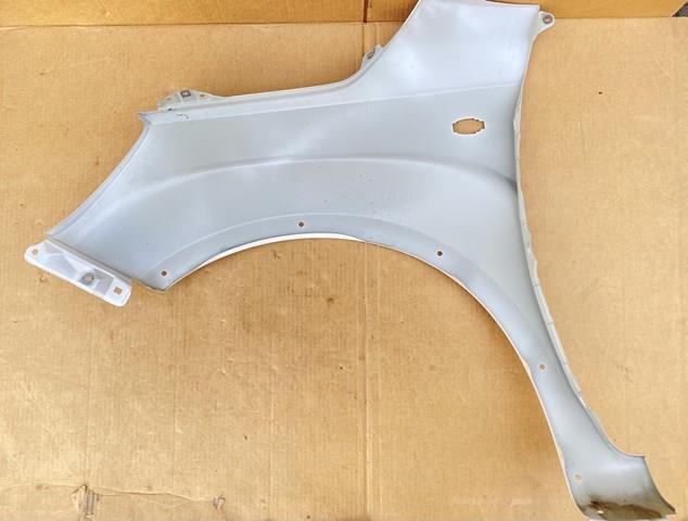 Ліве переднє крило Suzuki 5761162R20000 ціна, від 38.60 USD
