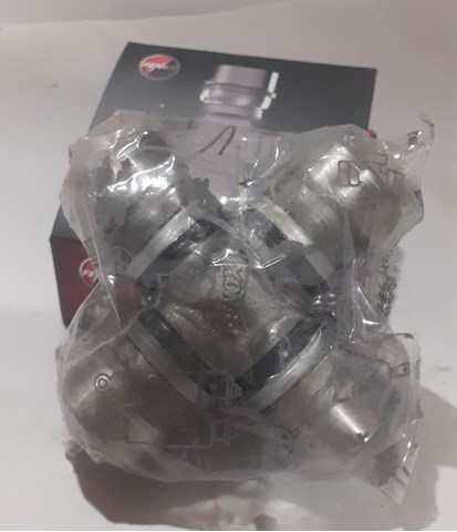 Хрестовина карданного валу Fenox UJ80023C3 ціна, від 16.08 USD