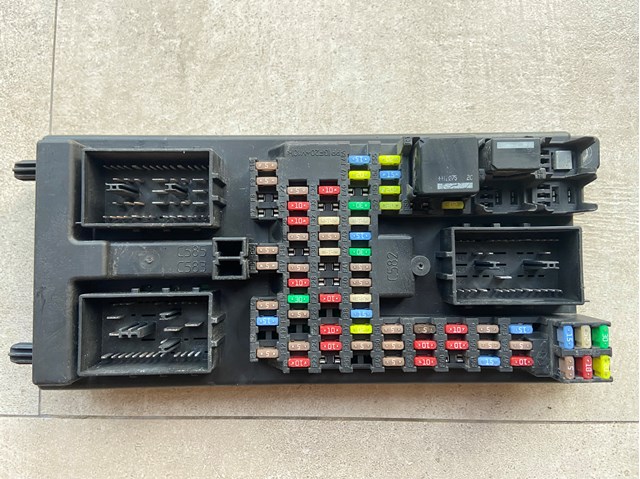 Купити CH2214F041BC Land Rover 