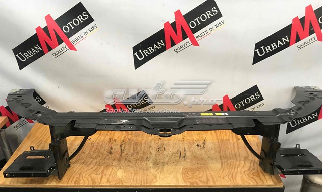 LR027494 Land Rover Рамка радіатора верхня