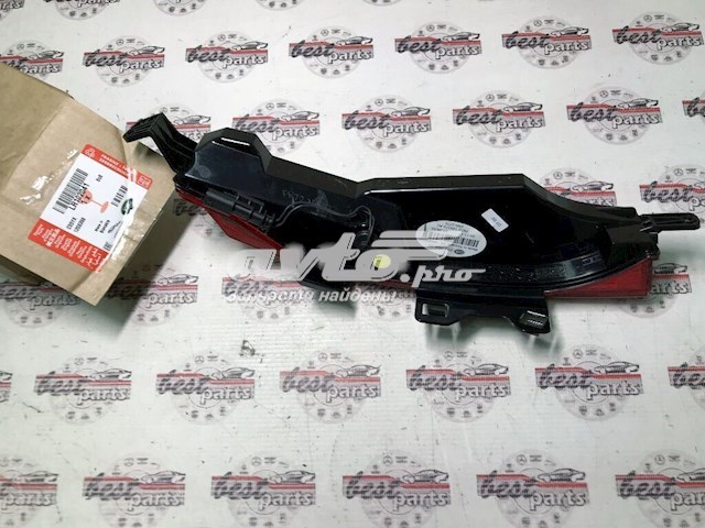 Протівотуманнка задня, права Land Rover LR102041 ціна, від 82.87 USD