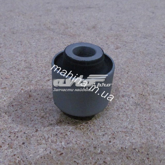 Сайлентблок заднього нижнього важеля M112919460 Chery
