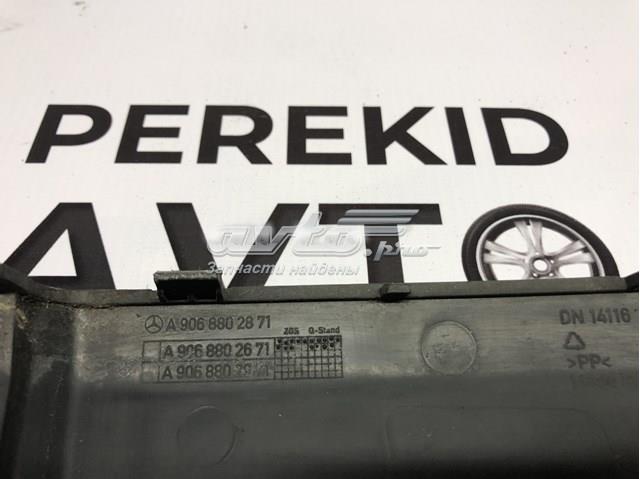 Накладка бампера заднього, ліва Mercedes A9068802671