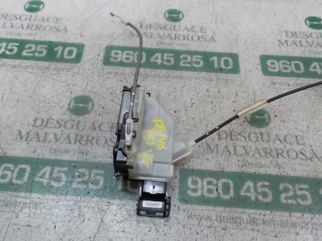 Замок задньої дверї, правої 9819038880 Peugeot/Citroen