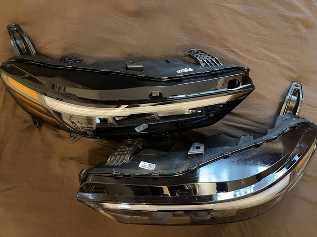 Фара дальнього світла в зборі Honda 3315030AA01